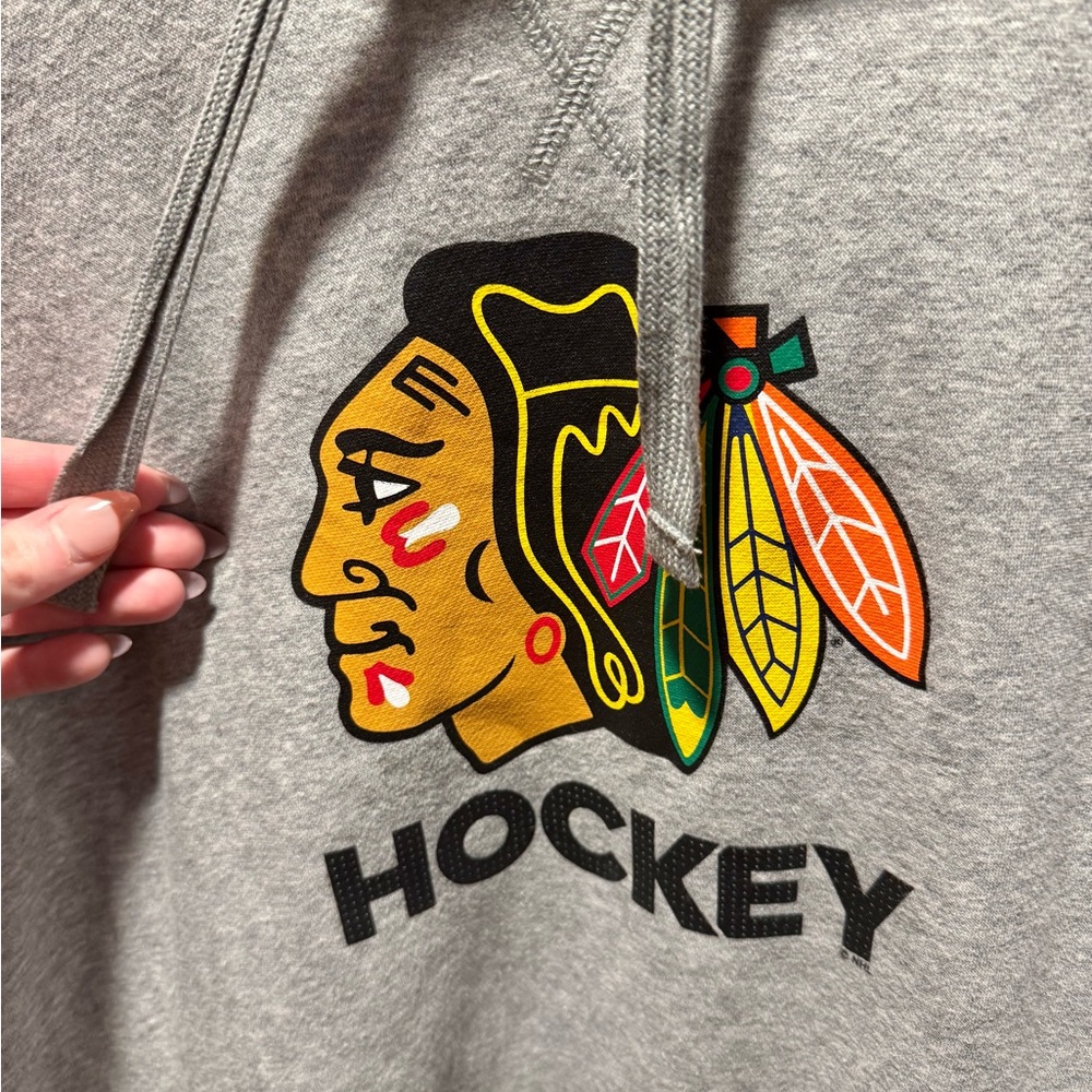 Adidas Gray Men's Blackhawks Hockey Hoodie Chicago - Picture 4 of 7